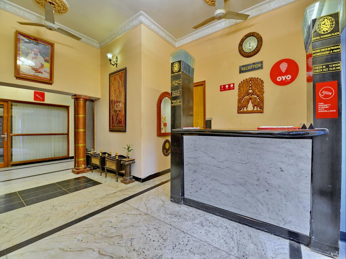 Oyo 9900 Hotel Pioneer Plaza Джодхпур Экстерьер фото